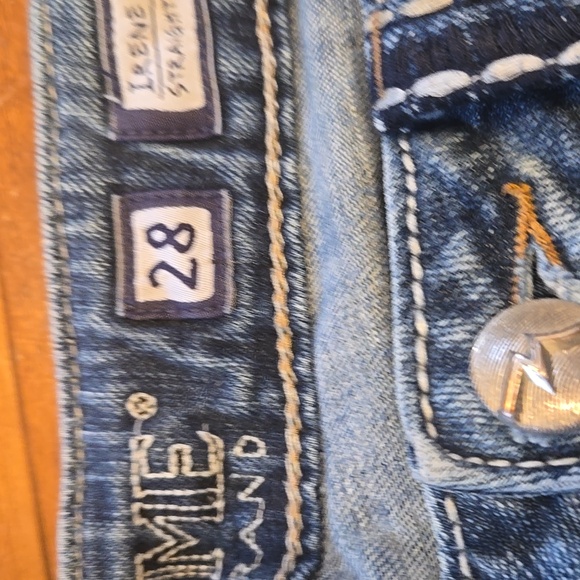 Miss Me Blue Jeans with Embellished Pockets 28 X 31 - Picture 5 of 6